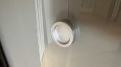 Glasschiebetür Beschlag Nahaufnahme